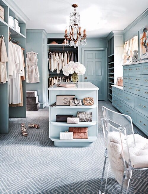 What a perfect closet looks like 15 Beautiful walk in closet ideas Style House Interiors